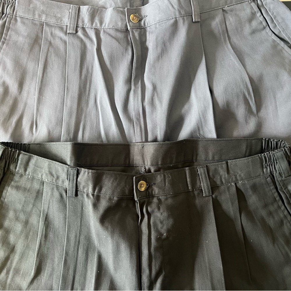 Haggar Men’s Flat Pleat Shorts 2 Pairs Size 42 Slate Gray & Black